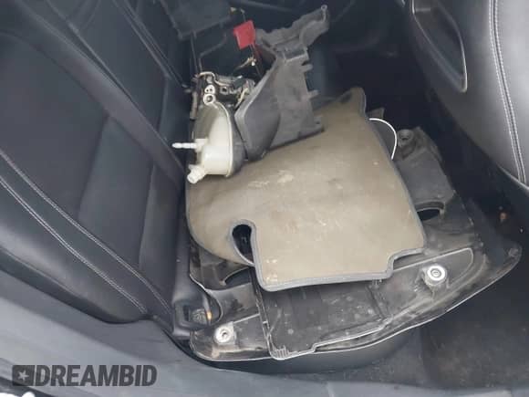 2016 Mercedes-Benz CLA 250 с VIN WDDSJ4EB7GN302864, выставлен на аукционе IAAI как лот 43542396 с пробегом 114 978 миль миль и . История ставок и продаж доступна на DreamBid. Изображение 18.