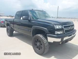 2005 Chevrolet Silverado 1500 Z71 с VIN 1GCEK19Z95Z181321, выставлен на аукционе IAAI как лот 43004318 с пробегом 224 123 миль миль и . История ставок и продаж доступна на DreamBid. Изображение 1.