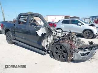 2023 Ford F-150 XL z VIN 1FTFW1E8XPFB61265, wystawiony jako IAAI lot #42137618 z przebiegiem Nie podano mil oraz . Historia ofert i sprzedaży dostępna na DreamBid. Obrazek 1.
