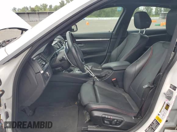 2014 BMW 3 Series 335i Gran Turismo xDrive z VIN WBA3X9C56ED152866, wystawiony jako Copart lot #66904585 z przebiegiem 77 512 mil mil oraz Szkoda całkowita • Salvage title. Historia ofert i sprzedaży dostępna na DreamBid. Obrazek 7.