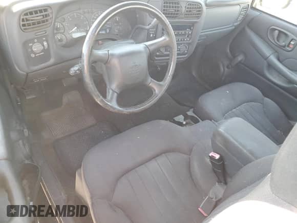 2003 Chevrolet S-10 LS с VIN 1GCCS14XX38254213, выставлен на аукционе Copart как лот 87176854 с пробегом Не указан миль и Списание • Salvage title. История ставок и продаж доступна на DreamBid. Изображение 8.