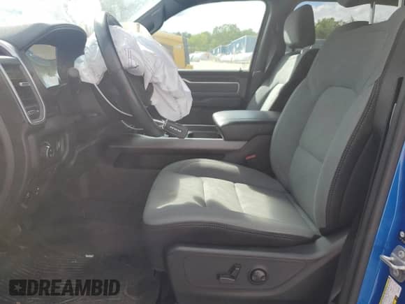 2022 Ram 1500 Big Horn с VIN 1C6SRFFT7NN299572, выставлен на аукционе Copart как лот 70321565 с пробегом 33 177 миль миль и Списание • Salvage title. История ставок и продаж доступна на DreamBid. Изображение 7.