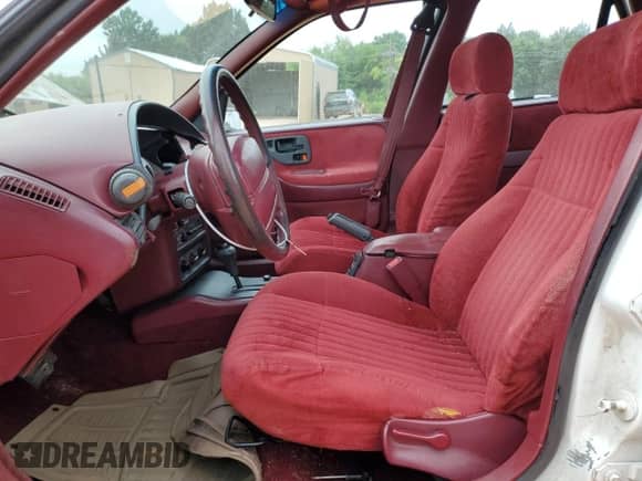 1995 Chevrolet Corsica с VIN 1G1LD5548SY133838, выставлен на аукционе Copart как лот 59715665 с пробегом 263 683 миль миль и Списание • Salvage title. История ставок и продаж доступна на DreamBid. Изображение 7.