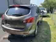 2010 Nissan Murano SL z VIN JN8AZ1MU2AW008276, wystawiony jako IAAI lot #42610996 z przebiegiem 161 316 mil mil oraz . Historia ofert i sprzedaży dostępna na DreamBid. Obrazek 4.