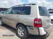 2006 Toyota Highlander with VIN JTEGP21A560108471, listed as a IAAI auction lot 42373219 with 114,580 mi miles and . Bid and sale history available at DreamBid. Image 3.