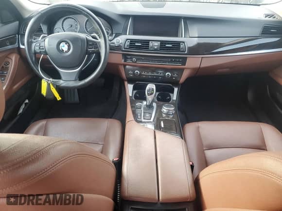 2016 BMW 5 Series 535i xDrive with VIN WBA5B3C54GD549452, listed as a Copart auction lot 83972835 with 85,714 mi miles and Clean title. Bid and sale history available at DreamBid. Image 8.