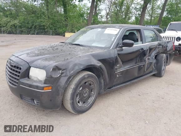 2005 Chrysler 300 Touring с VIN 2C3JA53G15H155185, выставлен на аукционе IAAI как лот 42243504 с пробегом 176 557 миль миль и . История ставок и продаж доступна на DreamBid. Изображение 17.