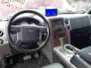 2004 Ford F-150 XLT z VIN 1FTPW145X4KC33015, wystawiony jako IAAI lot #43413631 z przebiegiem 156 838 mil mil oraz . Historia ofert i sprzedaży dostępna na DreamBid. Obrazek 13.