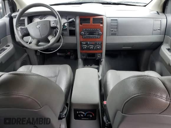 2005 Dodge Durango with VIN 1D8HD48D75F503889, listed as a Copart auction lot 70392604 with 154,675 mi miles and Salvage title. Bid and sale history available at DreamBid. Image 8.