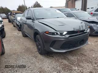 2023 Dodge Hornet GT с VIN ZACNDFAN9P3A04048, выставлен на аукционе IAAI как лот 41313875 с пробегом 12 961 миль миль и . История ставок и продаж доступна на DreamBid. Изображение 1.