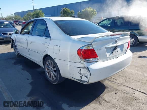 2006 Toyota Camry XLE with VIN 4T1BF32K86U631373, listed as a IAAI auction lot 43495818 with Not provided miles and . Bid and sale history available at DreamBid. Image 3.
