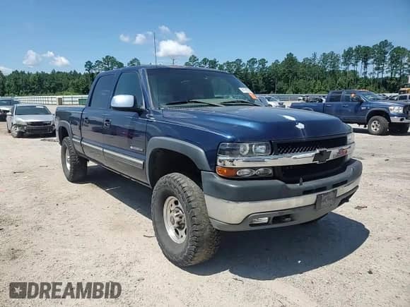 2002 Chevrolet Silverado 2500HD LS с VIN 1GCHK23U02F155784, выставлен на аукционе Copart как лот 61568985 с пробегом 185 497 миль миль и Списание • Salvage title. История ставок и продаж доступна на DreamBid. Изображение 13.