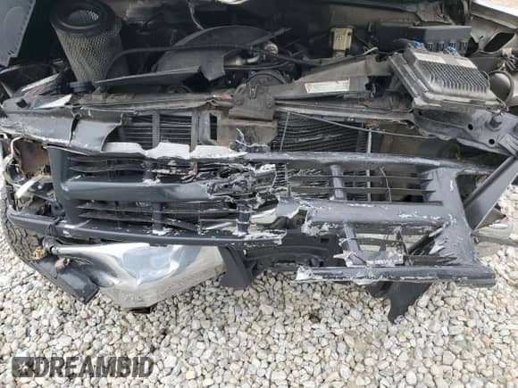 2000 Chevrolet Silverado 2500 с VIN 1GCGC24R5YR128980, выставлен на аукционе Copart как лот 59560145 с пробегом 169 673 миль миль и На запчасти • Non repairable. История ставок и продаж доступна на DreamBid. Изображение 11.
