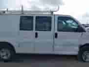 2013 Chevrolet Express Cargo z VIN 1GCWGFBA6D1108010, wystawiony jako IAAI lot #42721929 z przebiegiem 175 077 mil mil oraz . Historia ofert i sprzedaży dostępna na DreamBid. Obrazek 12.