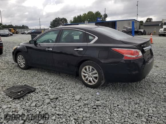 2015 Nissan Altima SL with VIN 1N4AL3AP0FN900956, listed as a Copart auction lot 69951765 with 131,917 mi miles and Salvage title. Bid and sale history available at DreamBid. Image 2.