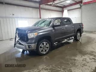 2015 Toyota Tundra Platinum с VIN 5TFAY5F18FX437979, выставлен на аукционе Copart как лот 45981515 с пробегом 260 061 миль миль и Списание • Salvage title. История ставок и продаж доступна на DreamBid. Изображение 1.