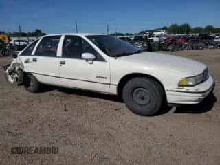 1992 Chevrolet Caprice с VIN 1G1BL53E3NR155173, выставлен на аукционе Copart как лот 61637755 с пробегом 173 189 миль миль и Списание • Salvage title. История ставок и продаж доступна на DreamBid. Изображение 4.