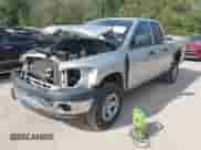 2008 Dodge 1500 SLT z VIN 1D7HU18N18S512577, wystawiony jako IAAI lot #42199155 z przebiegiem 125 206 mil mil oraz . Historia ofert i sprzedaży dostępna na DreamBid. Obrazek 2.