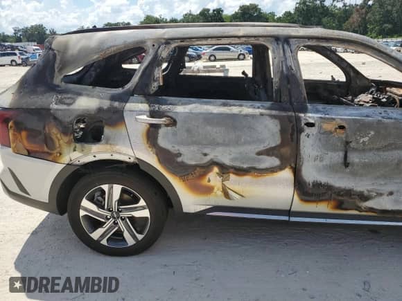 2022 Kia Sorento SX Prestige с VIN KNDRMDLH7N5061781, выставлен на аукционе Copart как лот 69510995 с пробегом Не указан миль и На запчасти • Non repairable. История ставок и продаж доступна на DreamBid. Изображение 11.