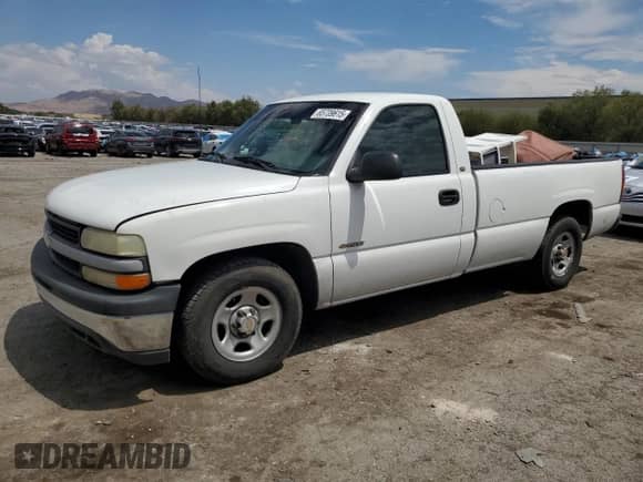 2000 Chevrolet Silverado 1500 с VIN 1GCEC14W4YE217549, выставлен на аукционе Copart как лот 65739615 с пробегом 62 430 миль миль и Списание • Salvage title. История ставок и продаж доступна на DreamBid. Изображение 1.