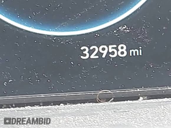 2024 Hyundai Tucson SEL with VIN 5NMJFCDE8RH372970, listed as a IAAI auction lot 43037496 with 32,958 mi miles and . Bid and sale history available at DreamBid. Image 16.