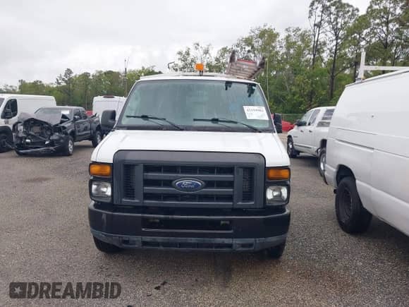 2014 Ford Econoline Cargo Commercial с VIN 1FTNE2ELXEDA12338, выставлен на аукционе IAAI как лот 42119983 с пробегом 99 394 миль миль и . История ставок и продаж доступна на DreamBid. Изображение 12.