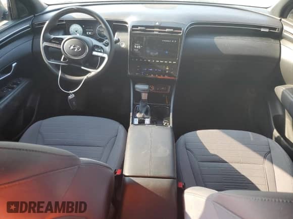 2024 Hyundai Santa Cruz SEL с VIN 5NTJCDAE2RH087799, выставлен на аукционе Copart как лот 68873354 с пробегом 24 735 миль миль и Списание • Salvage title. История ставок и продаж доступна на DreamBid. Изображение 8.