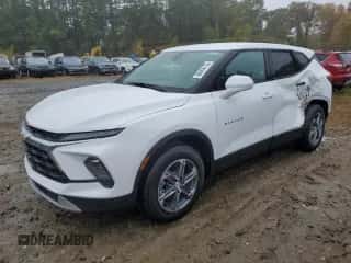 2025 Chevrolet Blazer LT с VIN 3GNKBHR45SS233303, выставлен на аукционе Copart как лот 86464735 с пробегом 5 625 миль миль и На запчасти • Non repairable. История ставок и продаж доступна на DreamBid. Изображение 1.