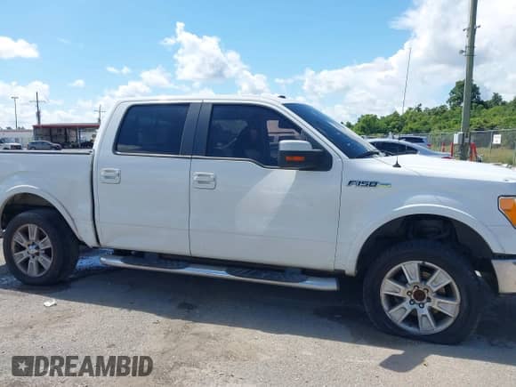 2010 Ford F-150 XL with VIN 1FTFW1CV5AFB22888, listed as a IAAI auction lot 42976415 with 309,002 mi miles and . Bid and sale history available at DreamBid. Image 13.