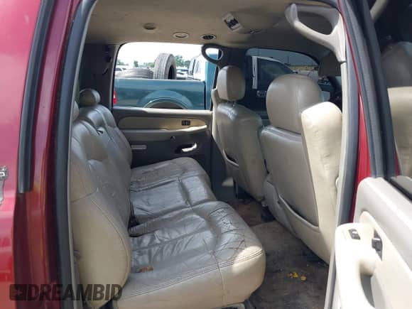 2002 Chevrolet Suburban LT z VIN 1GNEC16Z32J198649, wystawiony jako IAAI lot #42399077 z przebiegiem 242 308 mil mil oraz . Historia ofert i sprzedaży dostępna na DreamBid. Obrazek 8.
