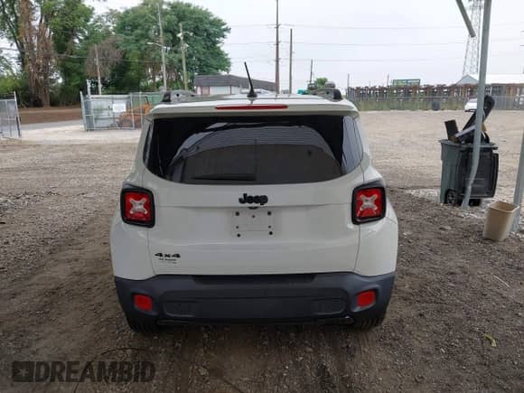 2017 Jeep Renegade Latitude с VIN ZACCJBBB6HPG21933, выставлен на аукционе IAAI как лот 42968488 с пробегом 141 279 миль миль и . История ставок и продаж доступна на DreamBid. Изображение 16.