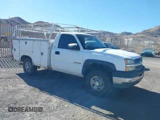 2004 Chevrolet Silverado 2500HD z VIN 1GBHK24UX4E257038, wystawiony jako IAAI lot #41609683 z przebiegiem 144 382 mil mil oraz . Historia ofert i sprzedaży dostępna na DreamBid. Obrazek 1.