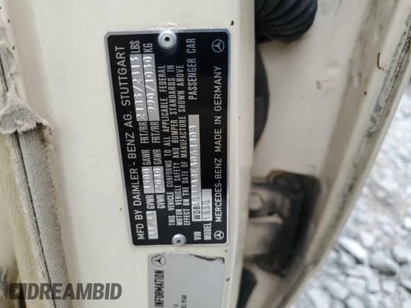 1984 Mercedes-Benz 300 D z VIN WDBAB33A4EA064403, wystawiony jako Copart lot #57552434 z przebiegiem 173 024 mil mil oraz Nie do naprawy • Non repairable. Historia ofert i sprzedaży dostępna na DreamBid. Obrazek 12.