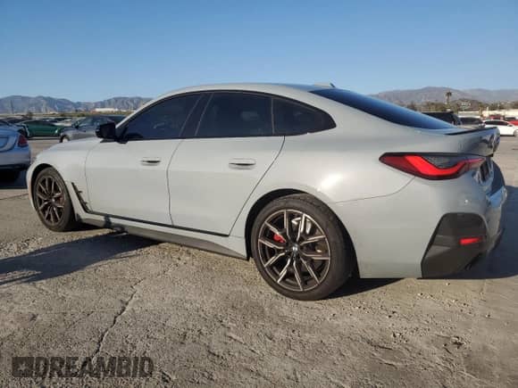 2023 BMW 4 Series 430i z VIN WBA63AV07PFN44077, wystawiony jako Copart lot #46280245 z przebiegiem 21 081 mil mil oraz Szkoda całkowita • Salvage title. Historia ofert i sprzedaży dostępna na DreamBid. Obrazek 2.