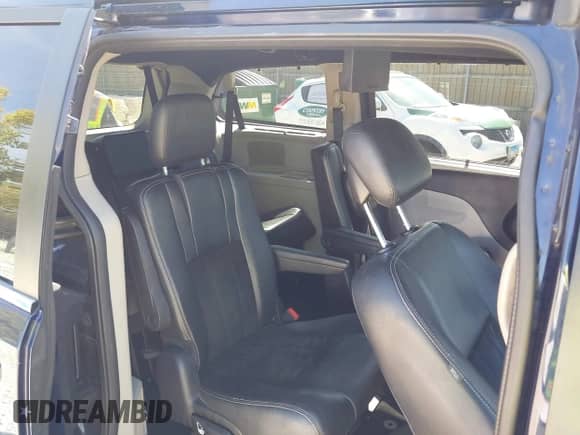 2016 Dodge Grand Caravan SXT with VIN 2C4RDGCG3GR176568, listed as a IAAI auction lot 43221091 with 204,855 mi miles and . Bid and sale history available at DreamBid. Image 8.