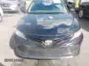 2020 Toyota Camry LE z VIN 4T1C11AK2LU880546, wystawiony jako IAAI lot #43158555 z przebiegiem 276 695 mil mil oraz . Historia ofert i sprzedaży dostępna na DreamBid. Obrazek 12.