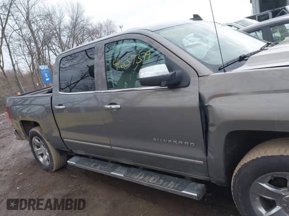 2017 Chevrolet Silverado 1500 LTZ z VIN 3GCUKSEC7HG216249, wystawiony jako IAAI lot #41637379 z przebiegiem 131 866 mil mil oraz . Historia ofert i sprzedaży dostępna na DreamBid. Obrazek 13.