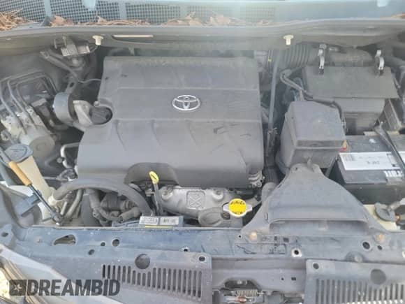 2013 Toyota Sienna XLE AAS с VIN 5TDYK3DC2DS397670, выставлен на аукционе Copart как лот 66660505 с пробегом 284 806 миль миль и Чистый • Clean title. История ставок и продаж доступна на DreamBid. Изображение 7.