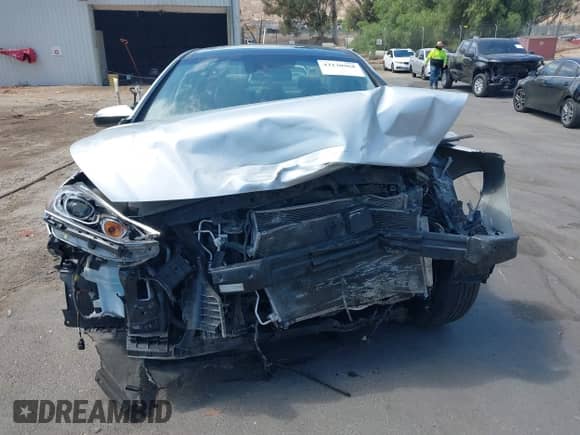 2019 Hyundai Sonata Limited with VIN 5NPE34AF3KH814446, listed as a IAAI auction lot 43130968 with 101,474 mi miles and . Bid and sale history available at DreamBid. Image 11.