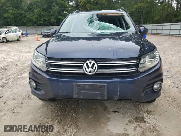 2016 Volkswagen Tiguan SEL с VIN WVGBV7AX6GW556427, выставлен на аукционе Copart как лот 71437465 с пробегом 151 732 миль миль и Списание • Salvage title. История ставок и продаж доступна на DreamBid. Изображение 5.