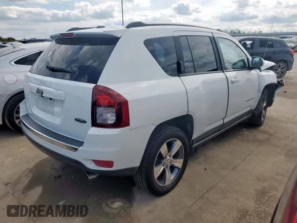 2017 Jeep Compass High Altitude с VIN 1C4NJCEB4HD186354, выставлен на аукционе Copart как лот 82139935 с пробегом 120 800 миль миль и Списание • Salvage title. История ставок и продаж доступна на DreamBid. Изображение 3.
