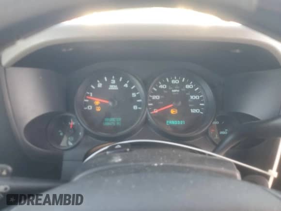 2008 GMC Sierra 1500 SL with VIN 2GTEK13C281133273, listed as a Copart auction lot 74211334 with 188,476 mi miles and Salvage title. Bid and sale history available at DreamBid. Image 9.