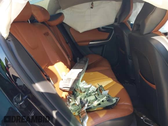 2013 Volvo S60 T5 Premier с VIN YV1612FS6D1220927, выставлен на аукционе IAAI как лот 43437887 с пробегом 179 176 миль миль и . История ставок и продаж доступна на DreamBid. Изображение 8.