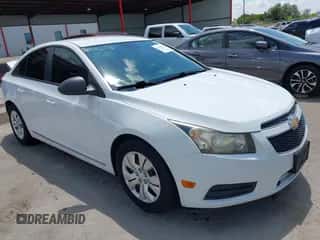 2014 Chevrolet Cruze LS с VIN 1G1PA5SH0E7200220, выставлен на аукционе IAAI как лот 42929141 с пробегом 162 898 миль миль и . История ставок и продаж доступна на DreamBid. Изображение 1.