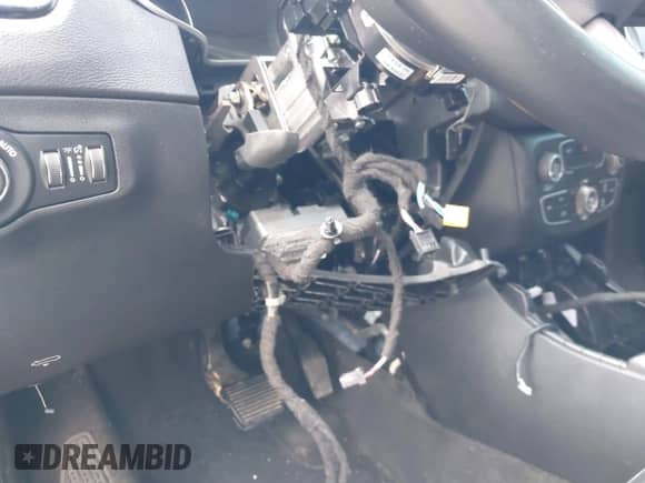 2018 Jeep Compass Latitude с VIN 3C4NJDBB6JT432542, выставлен на аукционе IAAI как лот 42967654 с пробегом 94 667 миль миль и . История ставок и продаж доступна на DreamBid. Изображение 6.