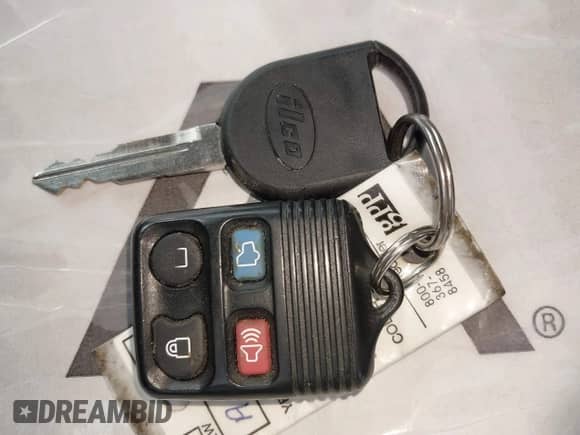 2009 Ford Explorer XLT with VIN 1FMEU63E89UA26903, listed as a IAAI auction lot 43252723 with 152,826 mi miles and . Bid and sale history available at DreamBid. Image 11.