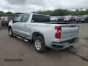 2021 Chevrolet Silverado 1500 LT with VIN 1GCUYDED3MZ335722, listed as a Copart auction lot 83830555 with 44,328 mi miles and Salvage title. Bid and sale history available at DreamBid. Image 2.