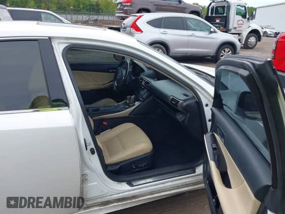 2014 Lexus IS 250 с VIN JTHCF1D29E5003095, выставлен на аукционе IAAI как лот 42947055 с пробегом 222 176 миль миль и . История ставок и продаж доступна на DreamBid. Изображение 5.