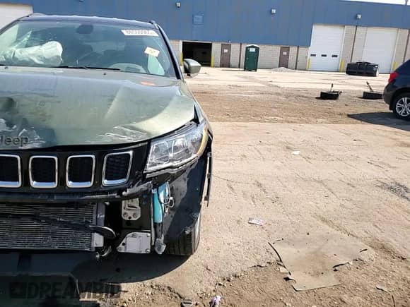 2020 Jeep Compass Limited with VIN 3C4NJDCB9LT216203, listed as a Copart auction lot 80500965 with 32,867 mi miles and Salvage title. Bid and sale history available at DreamBid. Image 13.