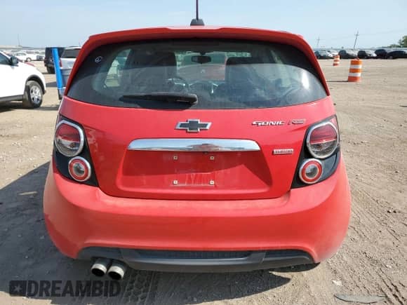 2015 Chevrolet Sonic RS с VIN 1G1JH6SB2F4132489, выставлен на аукционе Copart как лот 65414384 с пробегом 88 372 миль миль и Списание • Salvage title. История ставок и продаж доступна на DreamBid. Изображение 6.